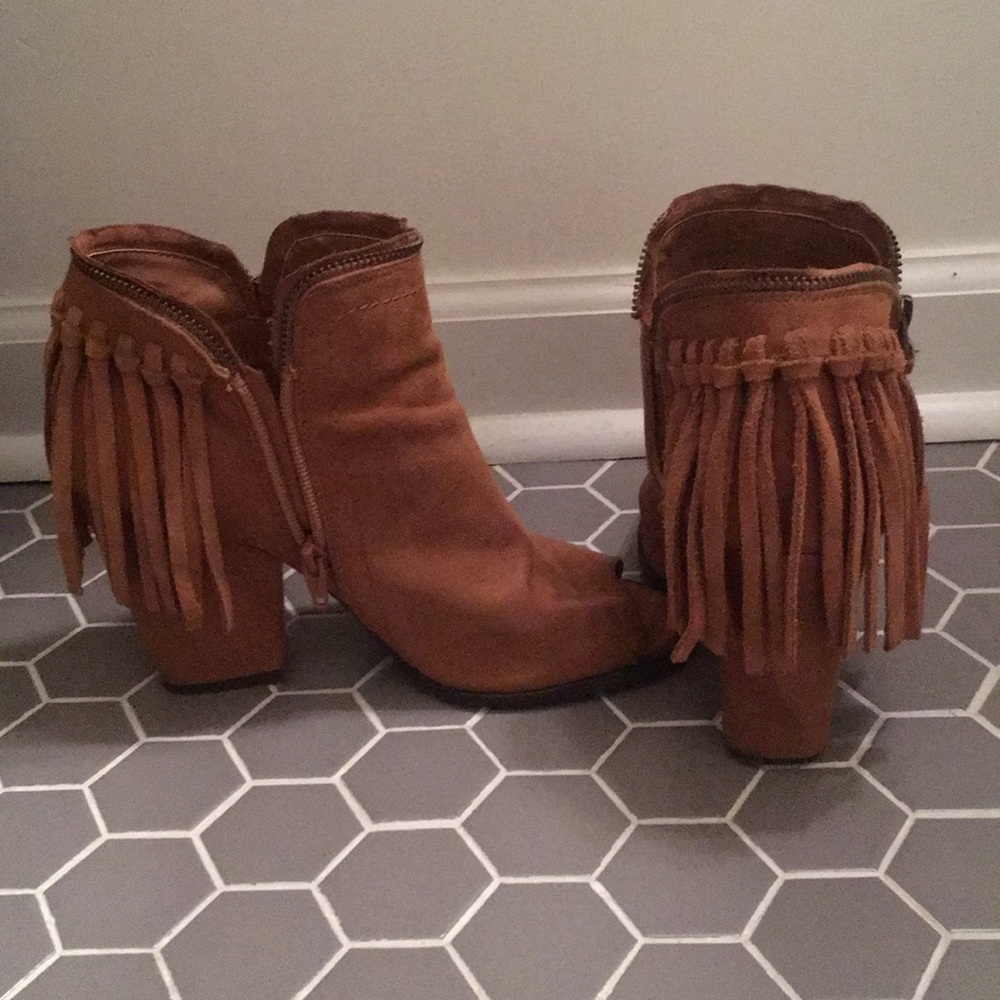 DV Fringe booties